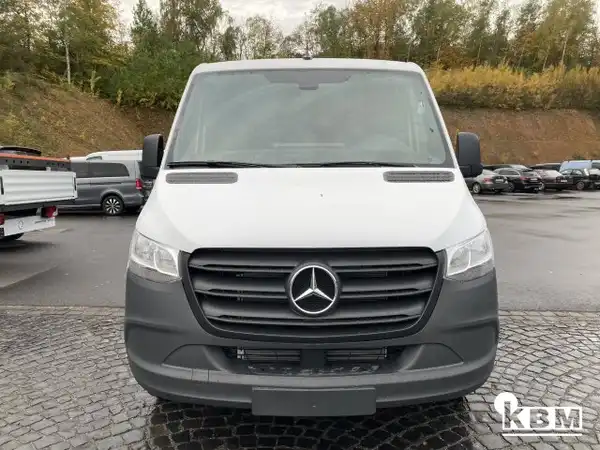 MERCEDES-BENZ SPRINTER (3/11)