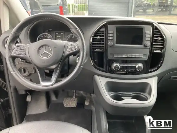 MERCEDES-BENZ VITO (8/13)